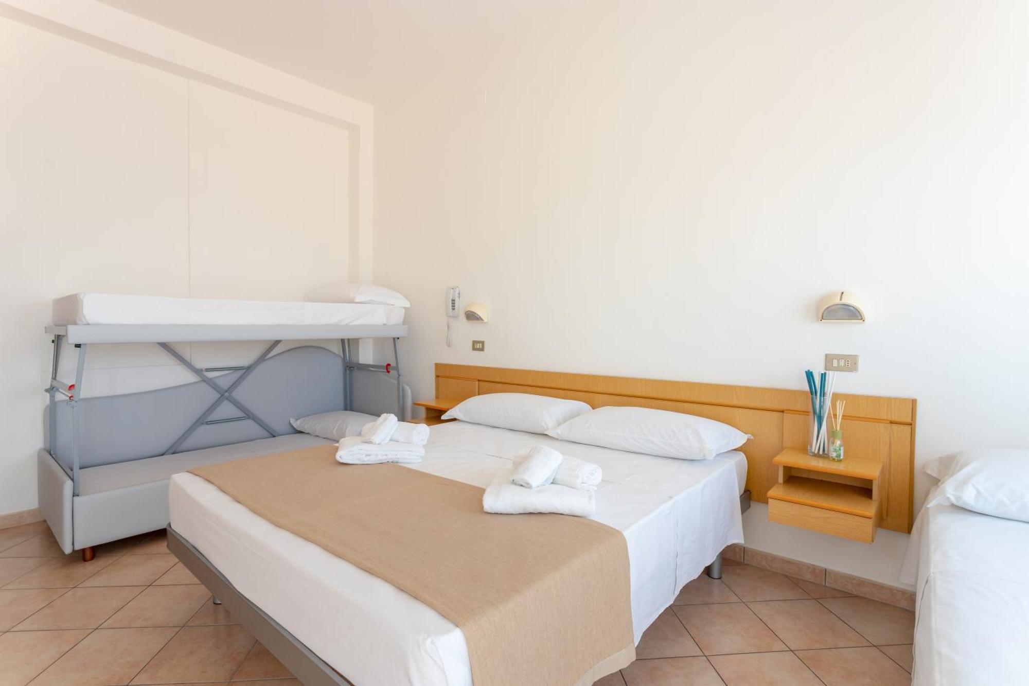Hotel Katina Rimini Kültér fotó