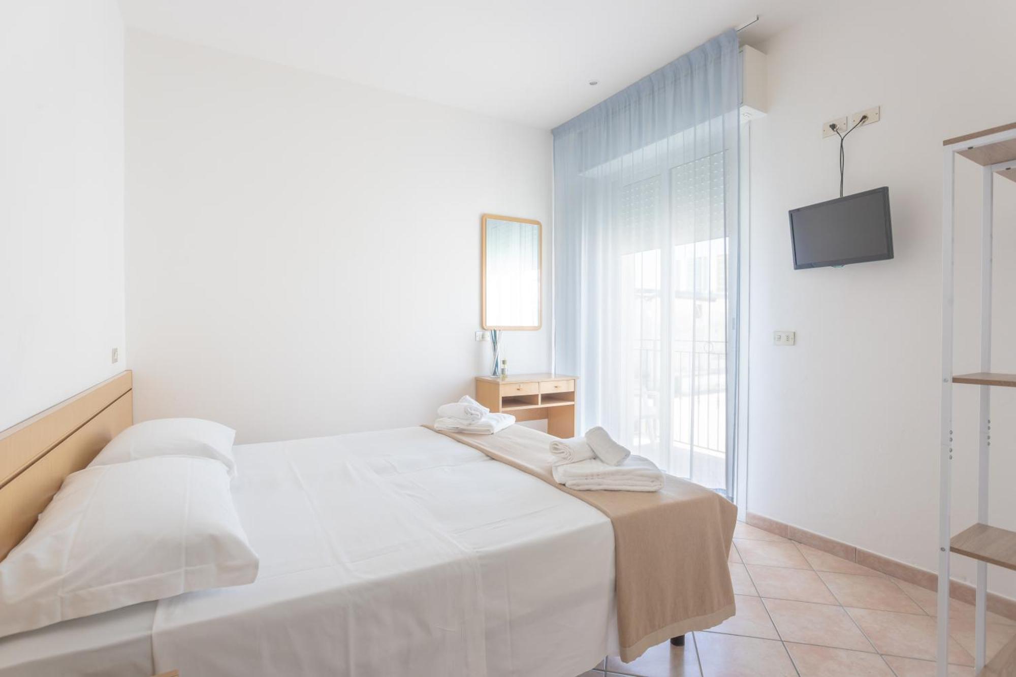 Hotel Katina Rimini Kültér fotó