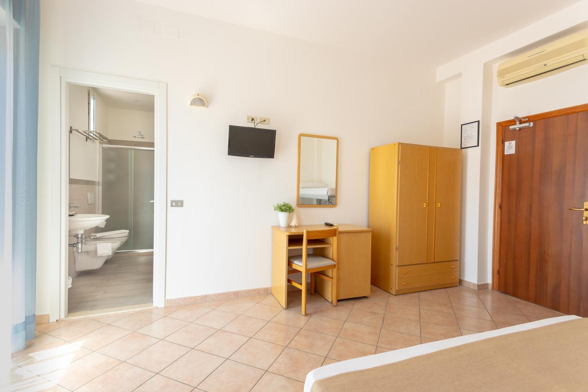 Hotel Katina Rimini Kültér fotó